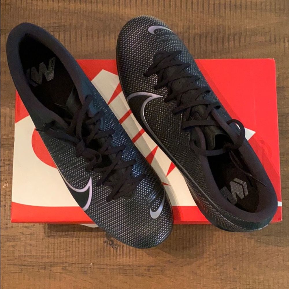 Nike Merc Academy